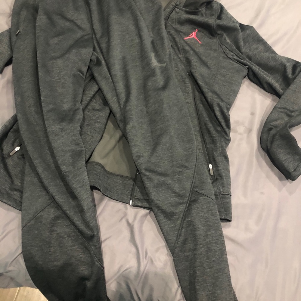 Jordan jumpsuit pants size L hoodie size xl